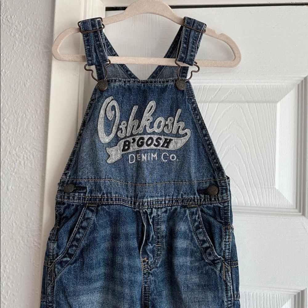 OshKosh Bgosh size 24m